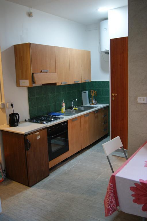 Fragolina Bed and Breakfast Νάπολη Δωμάτιο φωτογραφία